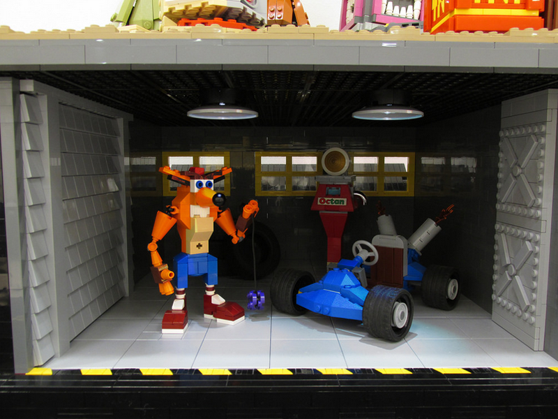 Illustration for article titled LEGO Diorama Is The Perfect Homage To Crash Bandicoot